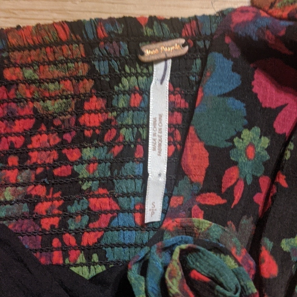 Free People NWOT Oh La La Blouse in Black Floral - Picture 6 of 10